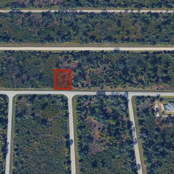 Lot 7 Port Charlotte FL.